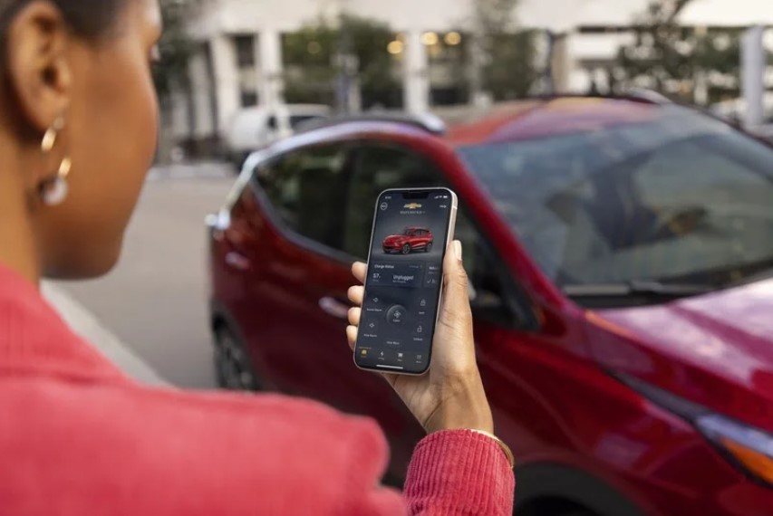 Chevrolet espera ultrapassar 500 mil carros com serviços conectados ativos no Brasil até dezembro