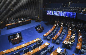 Senado aprova PEC da defesa e segurança cibernética